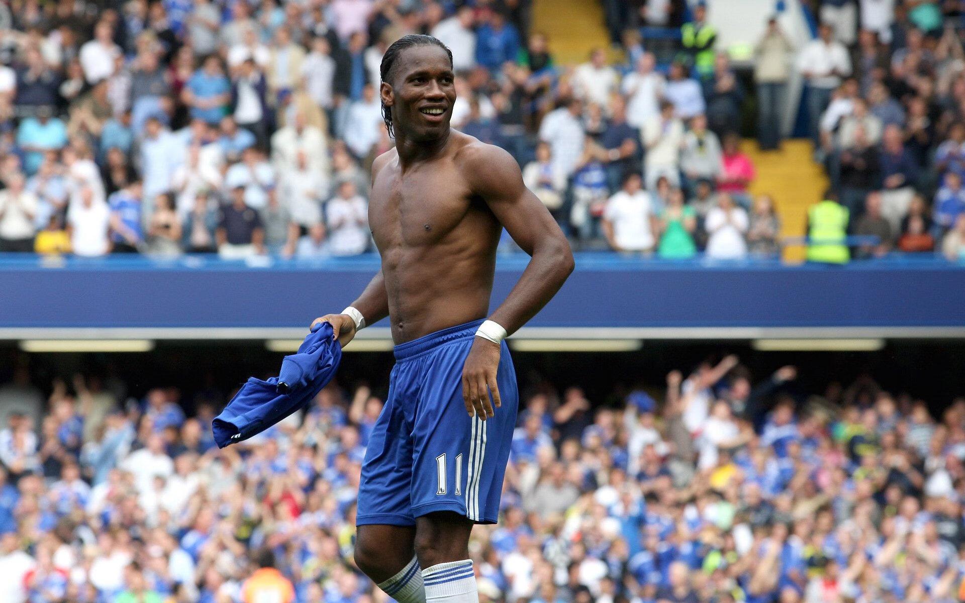 英超球队通过视频语言分析提升集体战术会议效率,英超官方解说